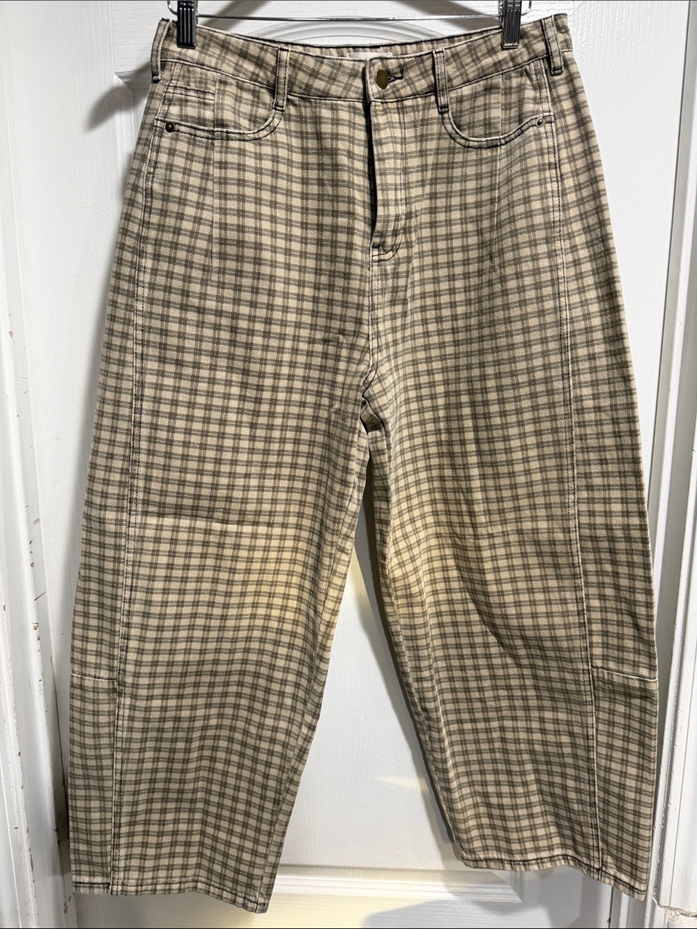 bohme Women's Beige Plaid High-Rise Barell Jeans Pants